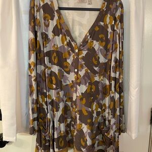 Logo by Lori Goldstein cardigan in size 3X
